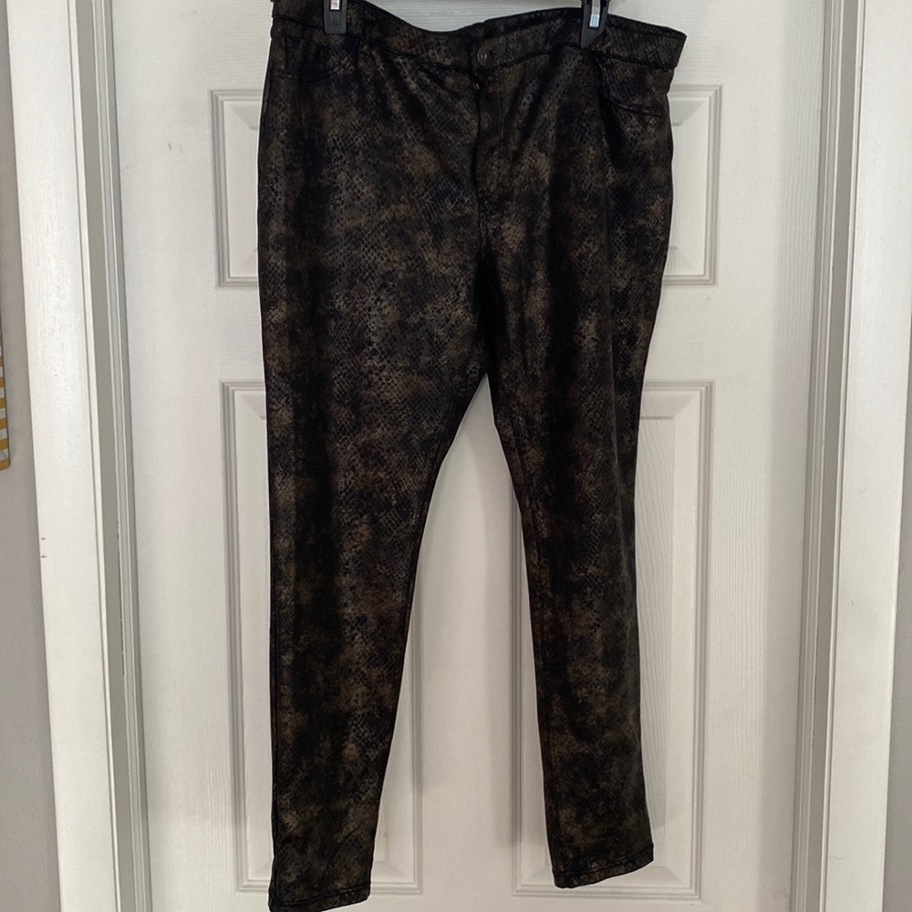 Perfect fall Hue legging